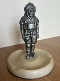 VINTAGE ANTIQUE DEEP SEA DIVER TABLE LIGHTER. - Divers Gifts