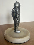 VINTAGE ANTIQUE DEEP SEA DIVER TABLE LIGHTER. - Divers Gifts