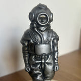 VINTAGE ANTIQUE DEEP SEA DIVER TABLE LIGHTER. - Divers Gifts