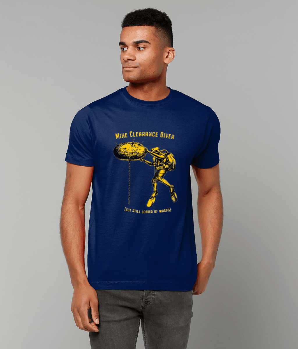 50 - Mine Clearance Diver - Scared of Wasps - T-Shirt - Divers Gifts