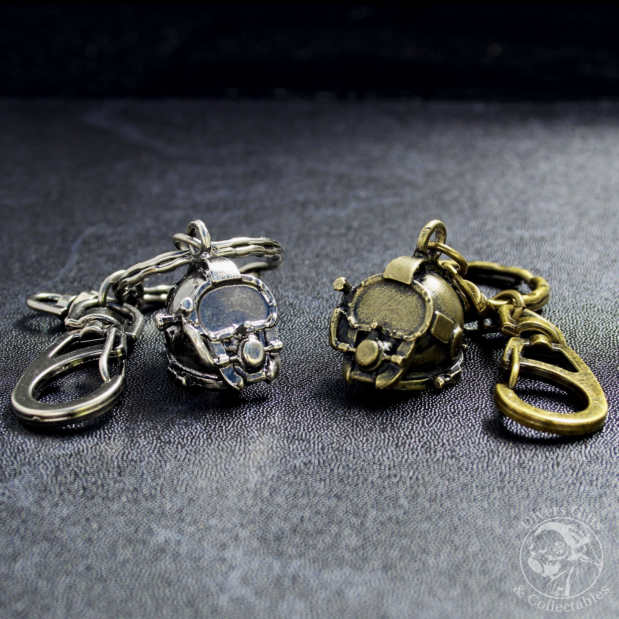 KR-01 Kirby Morgan® Superlite® 37 Diving Helmet Keyring